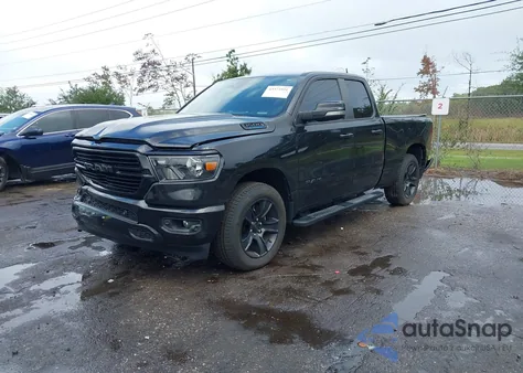 2021 Ram 1500 Big Horn Quad Cab 4X2 6'4 Box z USA, uszkodzony, nr VIN 1C6RREBG9MN710762